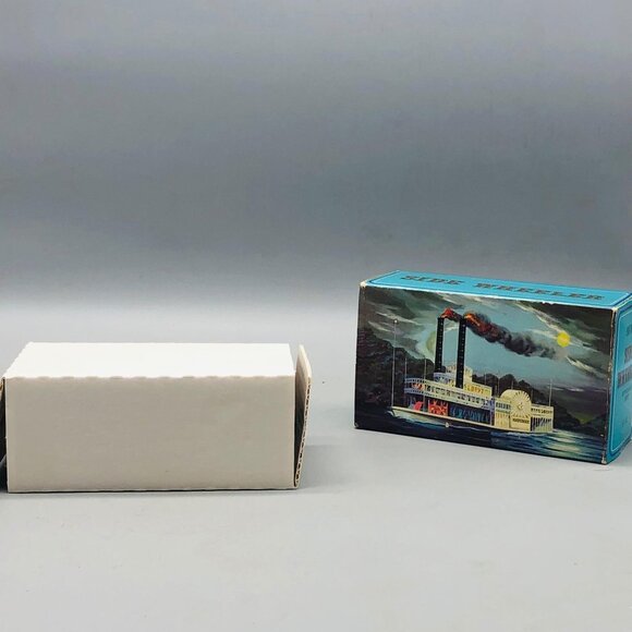 Avon for men after shave spicy Side Wheeler 5 fl.oz. brown glass steam ship READ - Picture 6 of 11